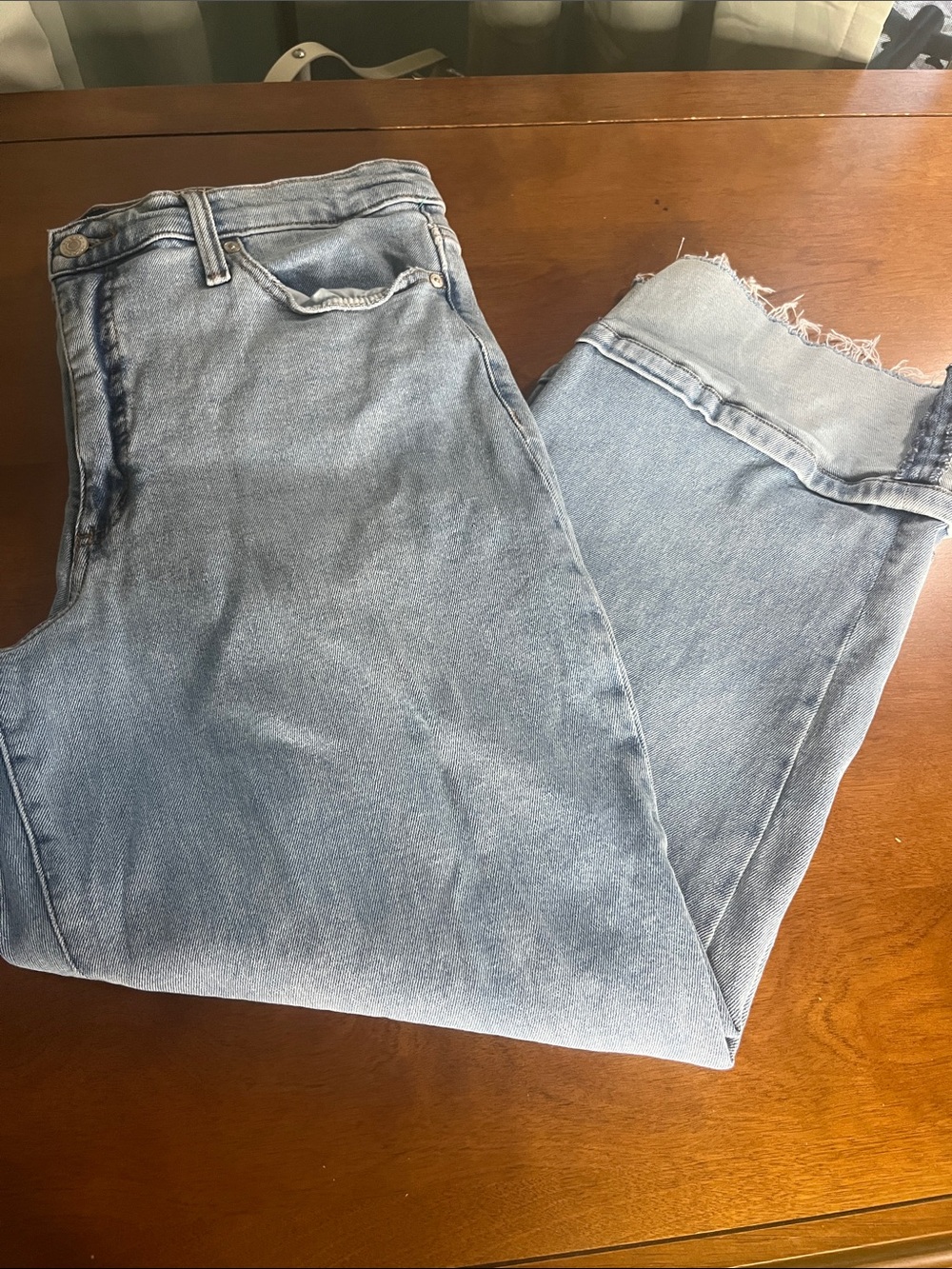 Scoop Slim Ankle High-Rise Light Blue Women’s Jeans with Frayed Hem Wide Cuff